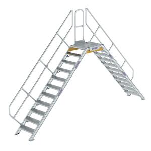 Günzburger Steigtechnik Überstieg 45° Stufenbreite 600mm