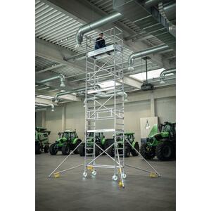 Günzburger Steigtechnik Rollgerüst 0,75x1,80 m mit PF im 2-m-Abstand & Ausleger PF-Höhe 7,35 m